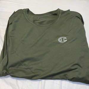Men’s champion dry fit shirt brand new